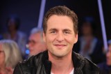 Alexander Klaws zu Gast in der NDR Talk Show, Fototermin im Fernsehstudio Hamburg Lokstedt am 21.6.2024 *** Alexander Klaws as a guest on the NDR Talk Show, photo session in the Hamburg Lokstedt TV studio on 21 6 2024