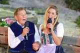 ORF Wenn die Musi spielt . S‰nger Eberhard Hertel und S‰ngerin Stefanie Hertel w‰hrend der Generalprobe zum Musik Open Air Wenn die Musi spielt am 09.07.2021 in Bad Kleinkirchheim. 20210710BOS0056 *** ORF Wenn die Musi spielt singer Eberhard Hertel and singer Stefanie Hertel during the dress rehearsal for the music open air Wenn die Musi spielt on 09 07 2021 in Bad Kleinkirchheim 20210710BOS0056