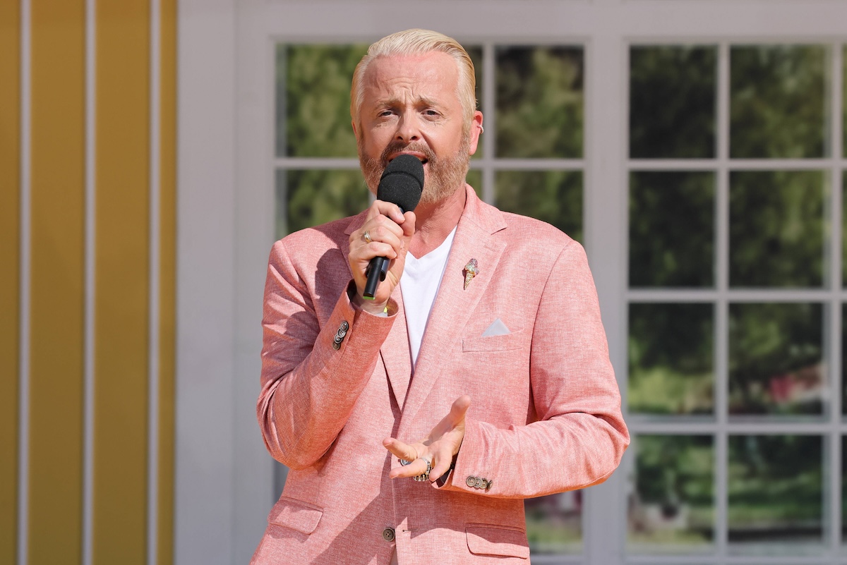 Ross Antony - Immer wieder sonntags 2024, Folge 08 Ross Antony. ARD-Unterhaltungsshow Immer wieder sonntags. TV-Aufzeichnung und Live-â€¹bertragung vom 11.08.2024 aus dem Wasserpark Rulantica, Rust. Baden-WÂ¸rttemberg, Deutschland. *** Ross Antony Immer wieder sonntags 2024, Episode 08 Ross Antony ARD entertainment show Immer wieder sonntags TV recording and live broadcast from 11 08 2024 from the water park Rulantica, Rust Baden WÂ¸rttemberg, Germany