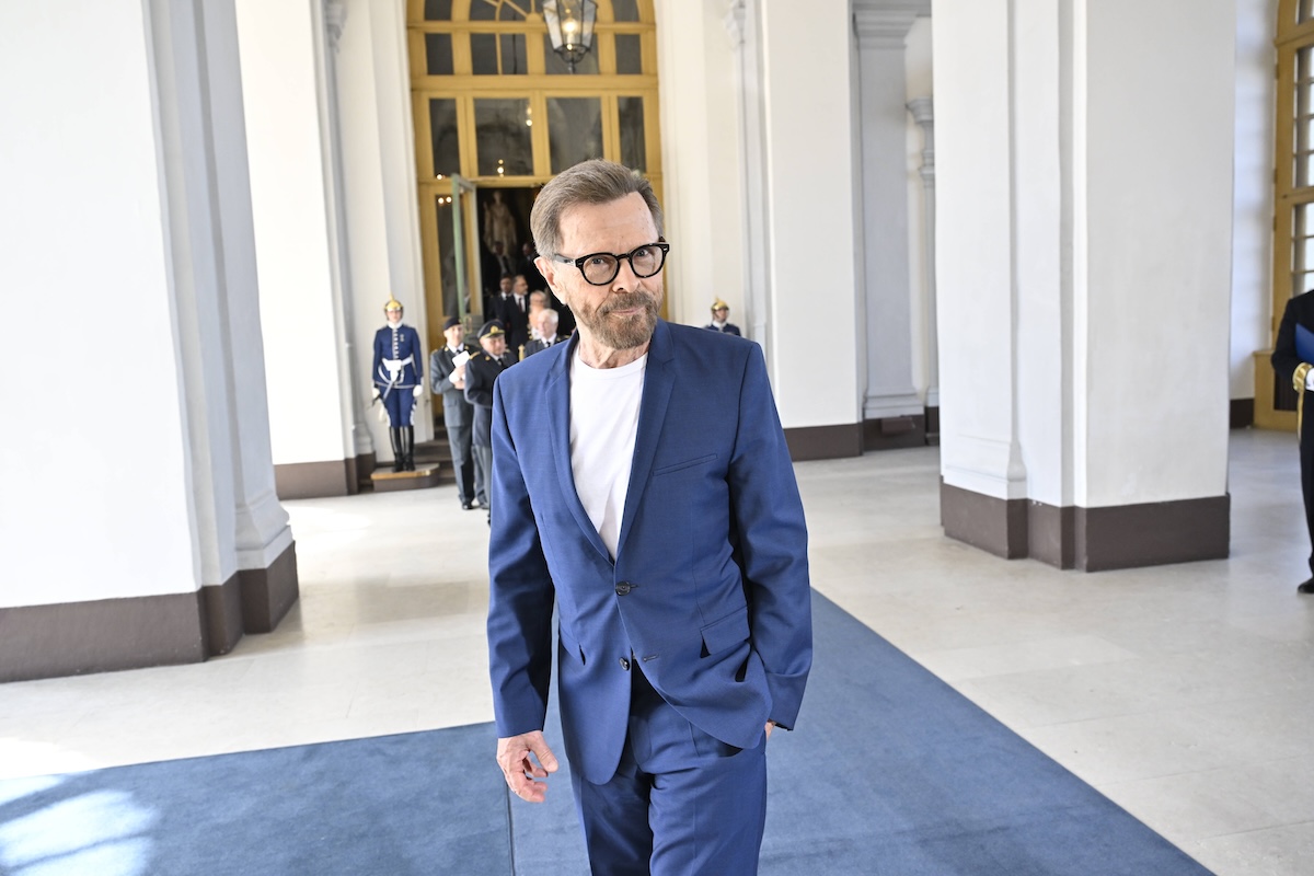 STOCKHOLM, SVERIGE 20240531 Artisten Bjˆrn Ulvaeus efter att ha tagit emot Vasaorden Fˆr mycket framstaende insatser inom svenskt och internationellt musikliv da kungliga ordnar delades ut pa Stockholms slott pa fredagen. STOCKHOLM SVERIGE x10060x PUBLICATIONxNOTxINxDENxNORxSWExFIN Copyright: xHenrikxMontgomery/TTx KUNGLIGA ORDNAR DELAS UT h9nBsznjAVA